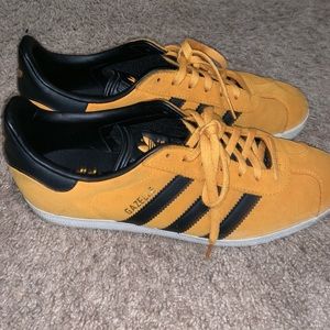Adidas gazelle size 9 1/2